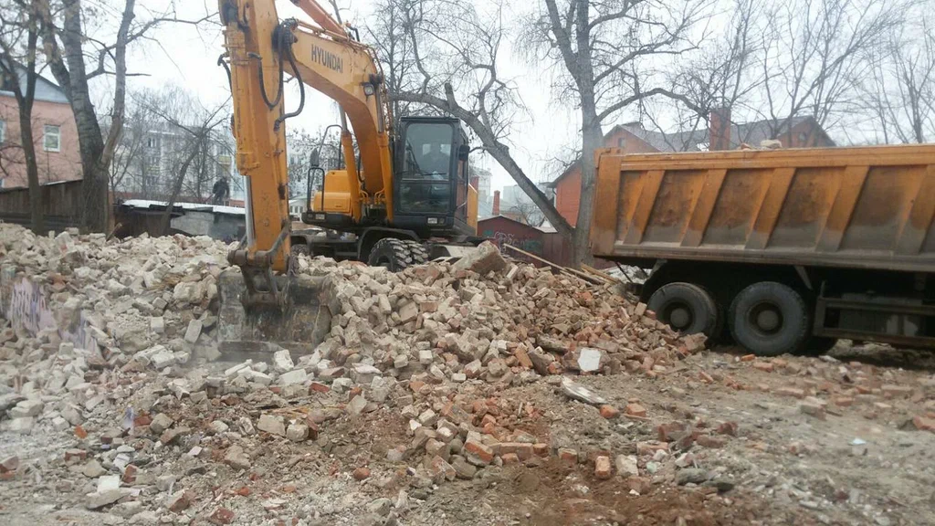 Вывоз мусора ОССиГ с выездом в Новосибирске в октябре