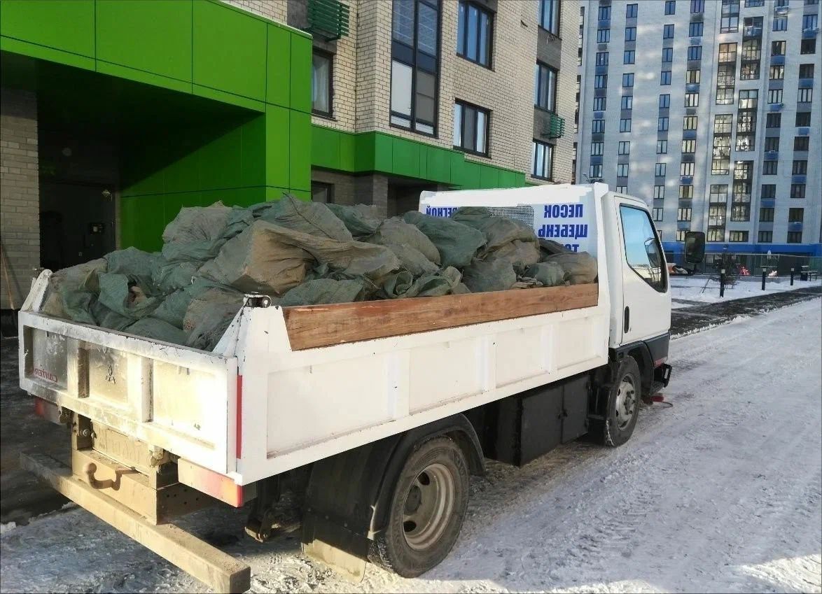 Вывоз мусора грузовым фургоном 3 тонны в Новосибирске — цена от 1372 руб., ПроМусор