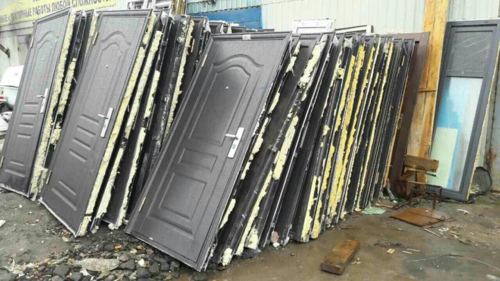 Вывоз металлических дверей с утилизацией в Новосибирске в октябре