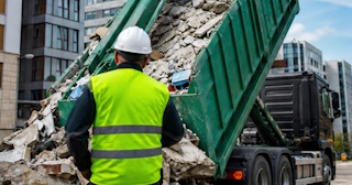 Вывоз строительного мусора в Новосибирске: услуги лицензированной компании — ПроМусор